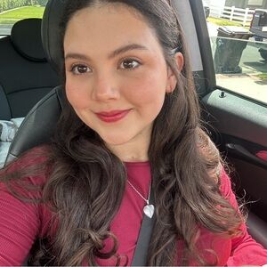 Meet your Posher, Skyla